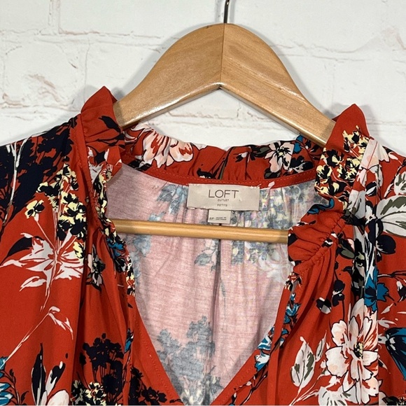 Loft Tunic Blouse Womens Size Small Petite Floral Sheer Pullover V Neck - Picture 3 of 9